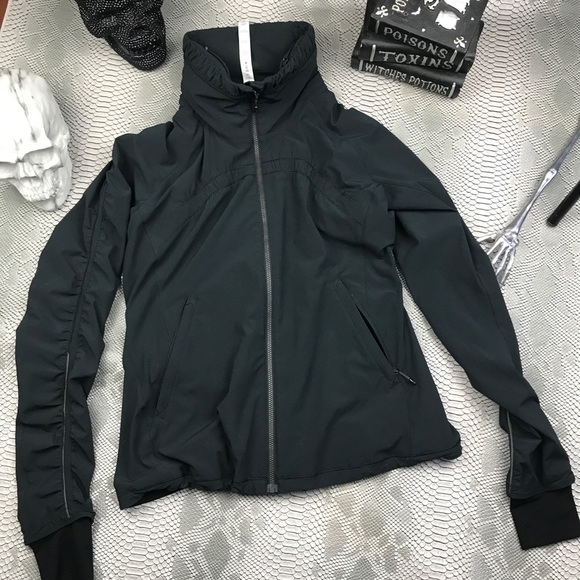 lululemon black rain jacket